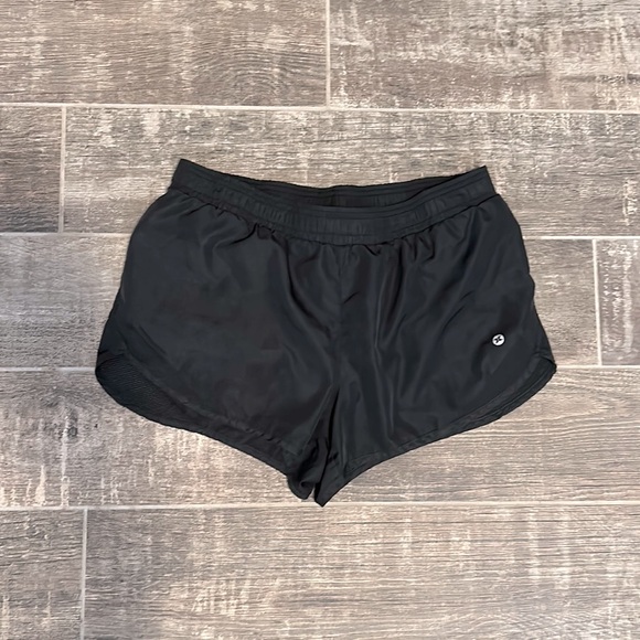Reebok women’s shorts - M - Picture 1 of 4